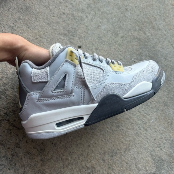 Womens Jordan 4 Retro SE Craft Photon Dust - Picture 5 of 8
